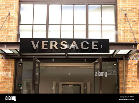 versace store in deutschland|Versace online store.